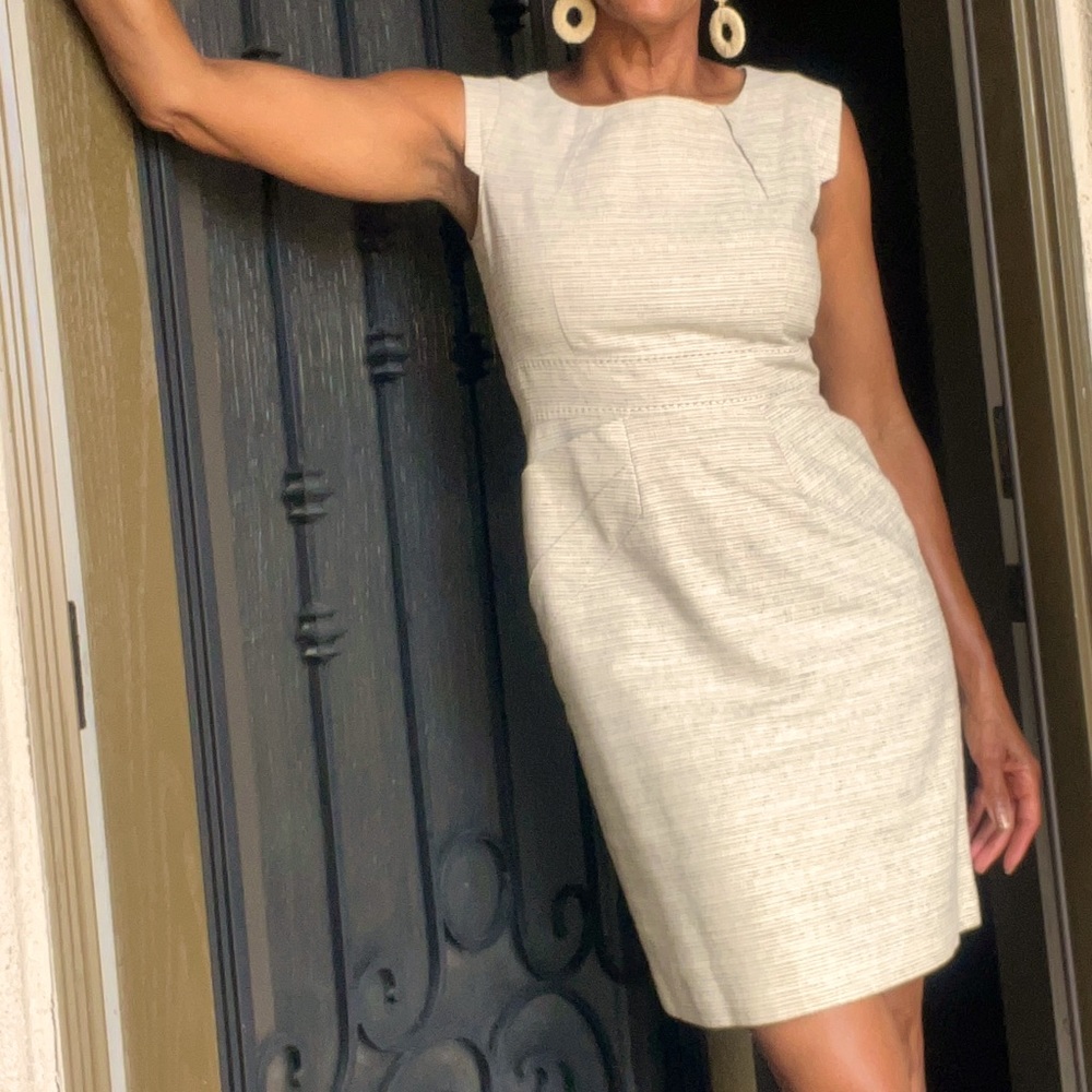 Shift dress in textured oat color by Gianni Bini, size 4